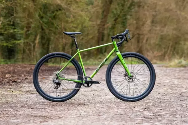 Shand Unveils Revamped Stramash Gravel Bike with Advanced Drivetrain Compatibility