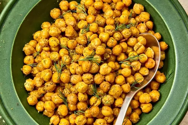 Crispy Dill Pickle Chickpeas: A Healthy and Flavorful Snack