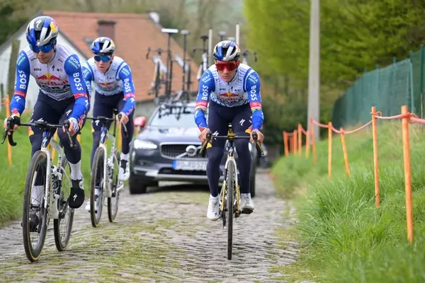Evenepoel's Tour of Flanders Debut: A Surprise Entry Shaking Up the Race