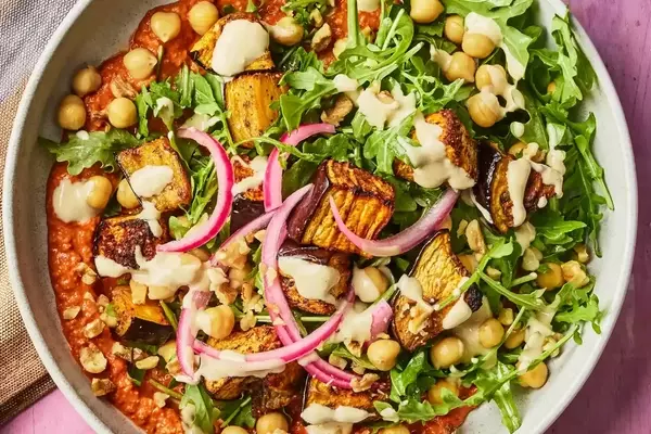 20 High-Fiber Vegetarian Dinners That Aren't Salad Bowls