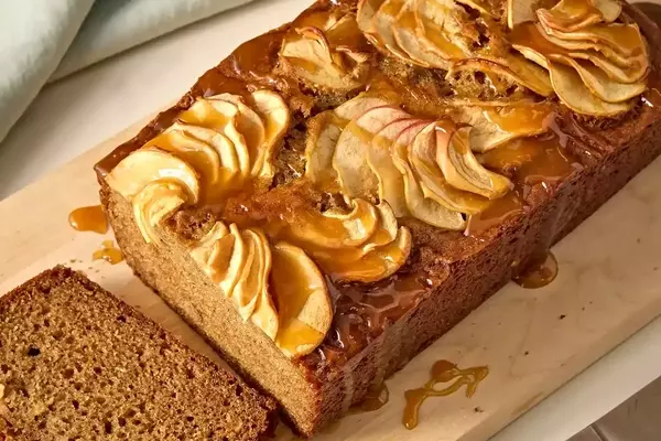 Delectable Brown Sugar-Glazed Apple Cake Recipe
