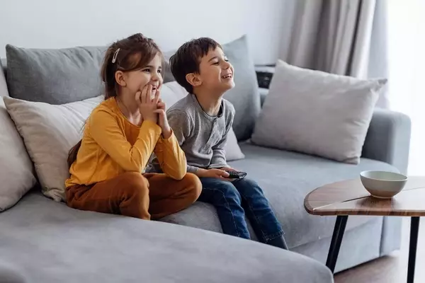 Beyond CoComelon: Engaging Educational Shows for Preschoolers