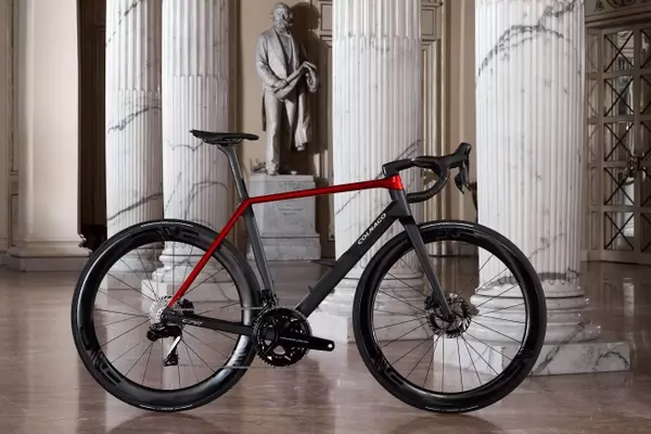 Colnago Unveils the C72: A Masterpiece of Cycling Engineering