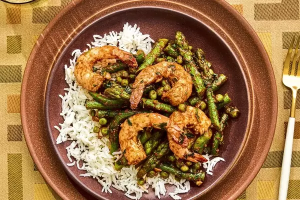Quick Shrimp and Vegetable Skillet with Chermoula