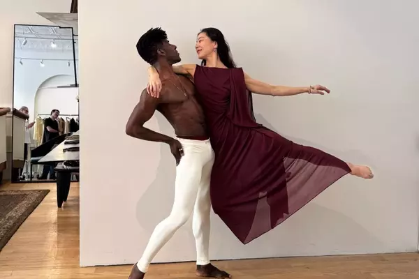 Kallmeyer's Designs Grace Martha Graham's Stage at 100th Anniversary Gala