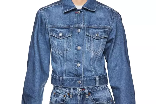Victoria Beckham Partners with Gap for a New Collection