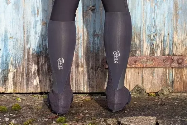 Spatz Fasta Lite Overshoes: A Cyclist's Winter Companion