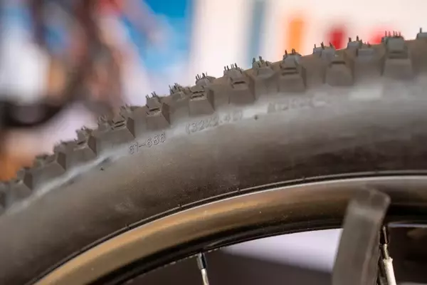 Emergence of 32-inch Bicycle Tires at Sea Otter Classic