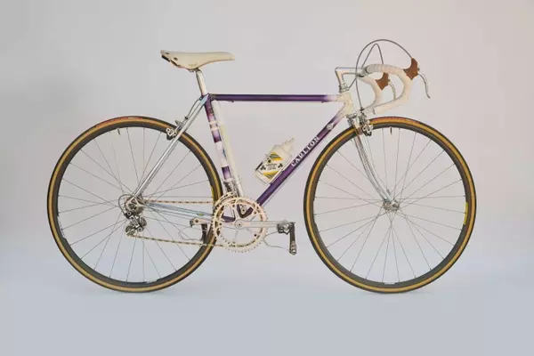 The Enduring Craftsmanship of the Carlton International Bicycle