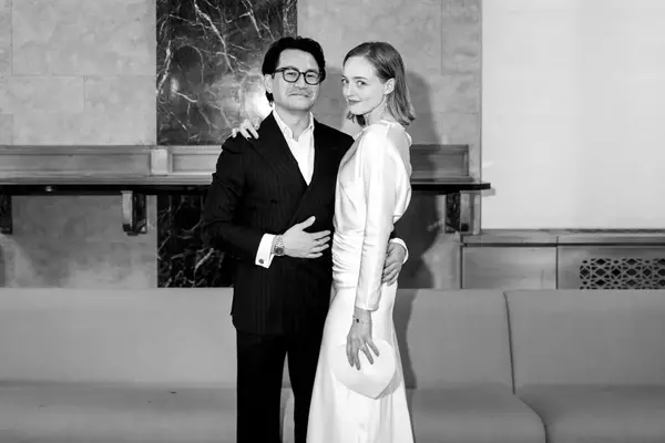A Joyful and Unexpected NYC City Hall Elopement on Lunar New Year