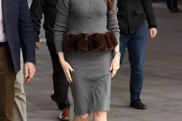 Anne Hathaway Channels Iconic 'Devil Wears Prada' Style with Modern Peplum Look