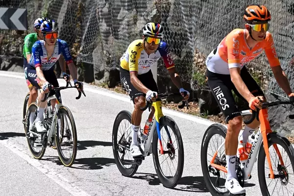 Bernal's Resurgence: Ineos Grenadiers' Giro d'Italia Hopes