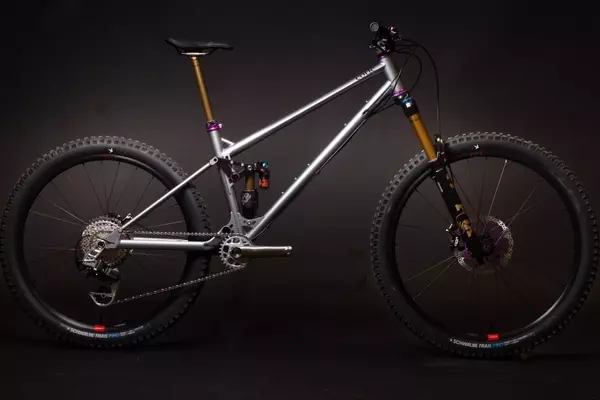 Cotic Unveils Jeht 3: A Hybrid Mountain Bike with Mixed-Wheel Design