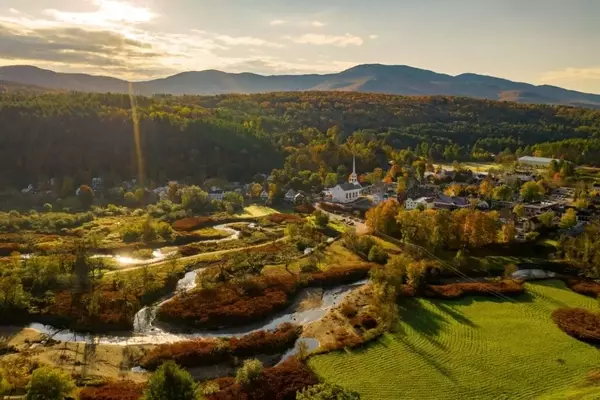 Beyond the Slopes: Top Mountain Towns for Summer Family Adventures