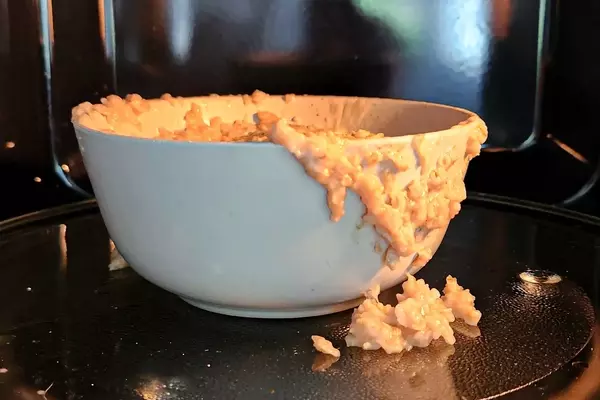 Mastering Oatmeal: How to Prevent Messy Boil-Overs
