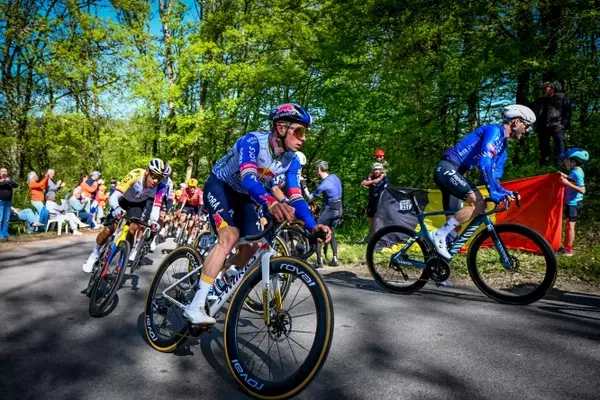 Evenepoel's Bold Move Shakes Liège-Bastogne-Liège Race