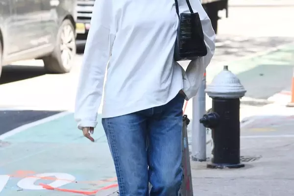 Celebrities Embrace Flip-Flops as the Ultimate Spring-to-Summer Footwear Trend