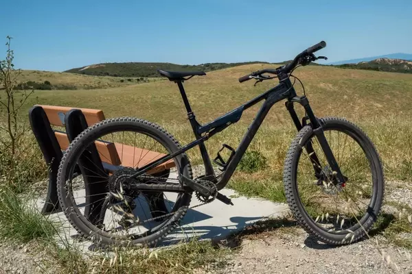 Giant Stance: An Affordable Trail Bike Test Ride Analysis