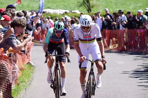 Rising Star Paul Seixas Garners High Praise from Cycling Legend Tadej Pogačar