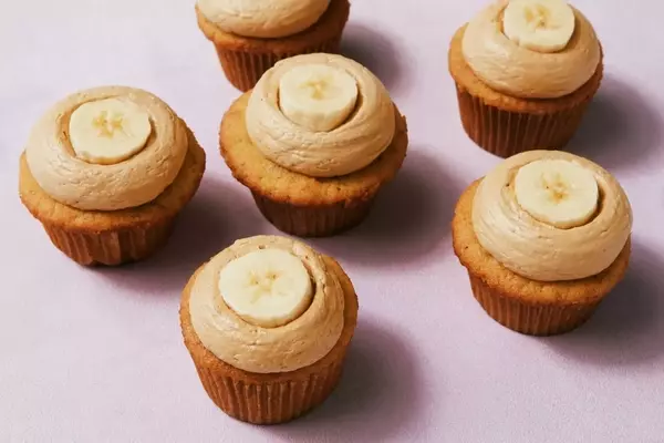 Cupcake Renaissance: Reinventing a Classic Dessert