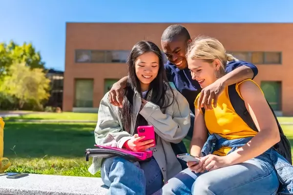 Navigating Senioritis: Ensuring a Smooth Transition to College