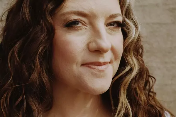 Ashley McBryde: From Nashville Aspirations to Stardom