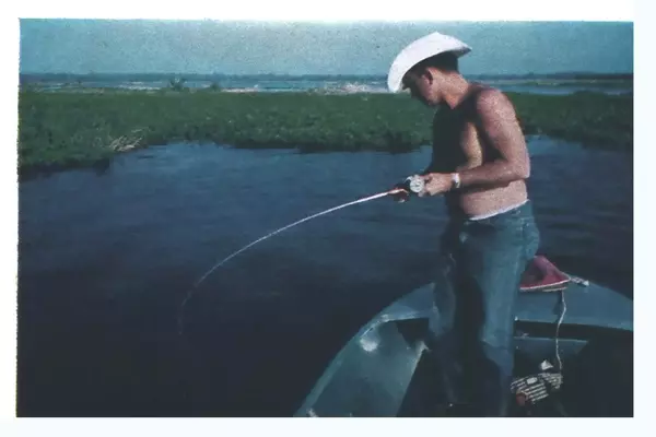 Pursuing Grand Bass: A Night Fishing Expedition on Orange Lake