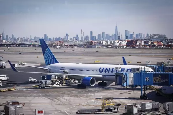 United Airlines Jet Collides with Light Pole and Truck Near Newark Airport During Landing