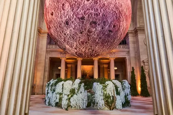 Met Gala 2026: A Luminous Lunar Experience