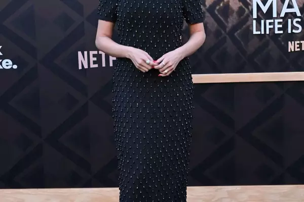 Selena Gomez's Red Carpet Style: A Nod to Vintage Glamour