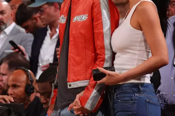 Kylie Jenner and Timothée Chalamet's Courtside Style Statement