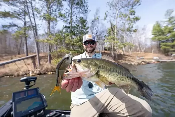 Spring Bass Fishing Strategy: Finding Fish Fast