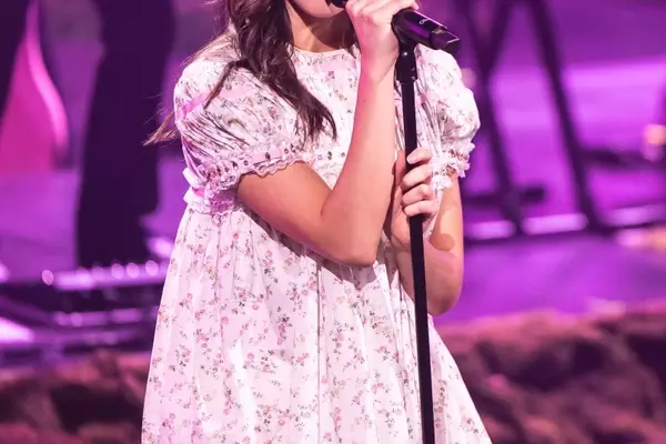 The Enduring Appeal of the Babydoll Dress in Pop Culture