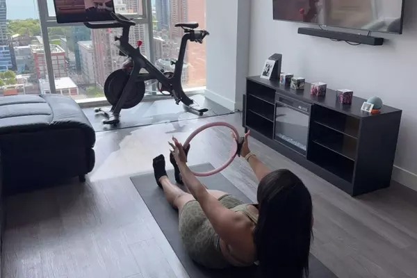 AI Fitness Coaching: A Personal Trainer's Review of Peloton IQ