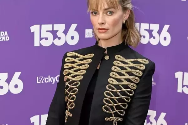 Margot Robbie's Striking Military-Inspired Look at West End Premiere