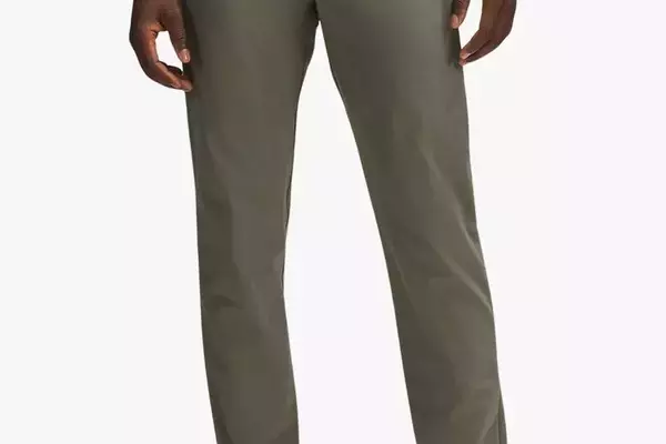 Elevate Your Golf Game: A Guide to the Best Golf Trousers