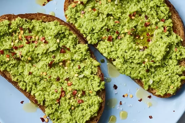 Quick and Healthy Smashed Pea Toast
