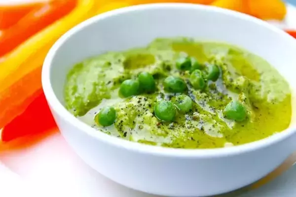 Creamy Green Pea Dip: A Fresh Alternative to Traditional Hummus