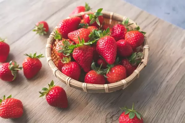 Strawberry Storage Secrets: Expert Tips for Extended Freshness