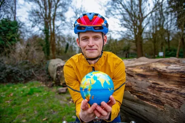 Cyclist Overcomes Heart Condition to Pursue Global Adventure