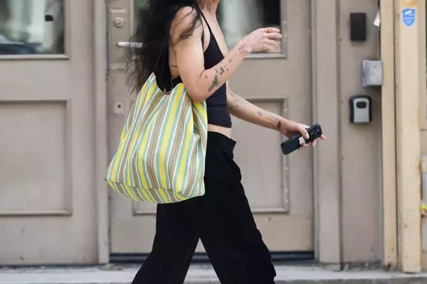 Celebrity-Approved Flip-Flop Styles