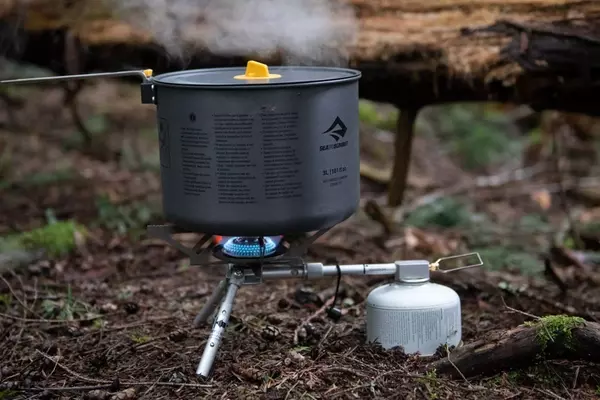 Top Backpacking Stoves of 2026: A Comprehensive Review