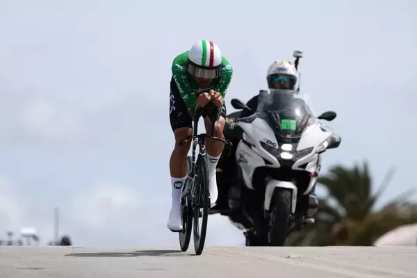 Ganna Dominates Giro d'Italia Stage 10 Time Trial