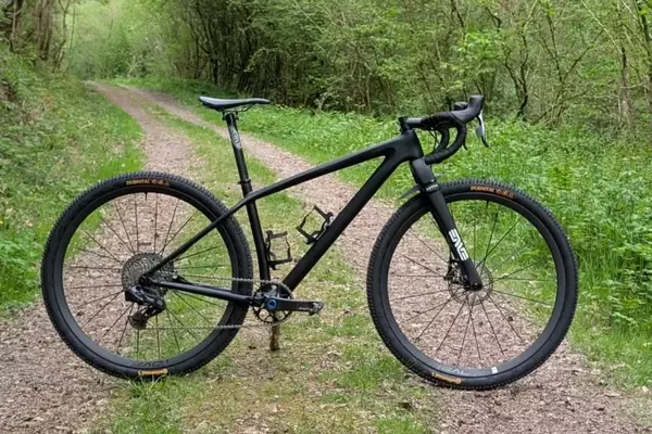 The Challenging Journey of Transforming a Chinese MTB Frame into a Gravel Bike