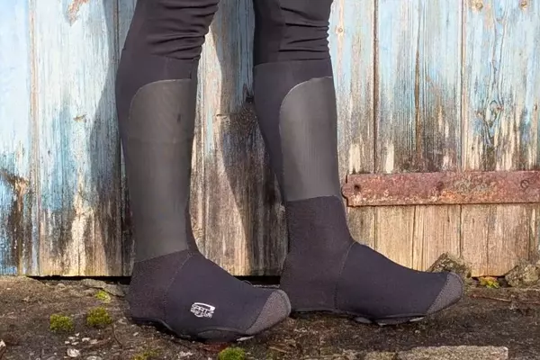 Spatz Pro Stealth Overshoe System: An In-Depth Review of Winter Cycling Footwear