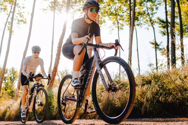 Cycling Technology Roundup: Innovations from Canyon, Rapha, Hunt, Santini, and Mavic