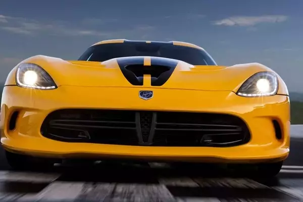 Dodge Unveils New Copperhead Sports Car as Viper Successor