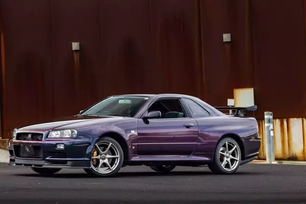 Rare 1999 Nissan Skyline GT-R V-Spec in Midnight Purple with Low Mileage Heads to Auction