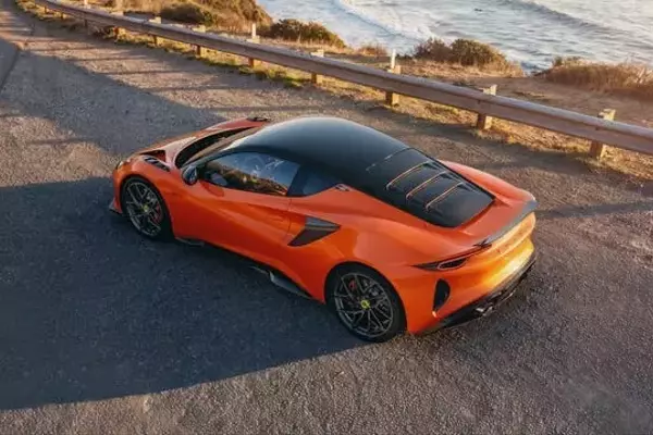 Lotus Introduces the Lighter and More Powerful 2027 Emira 420 Sport