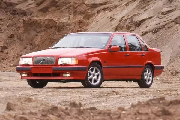 The Enduring Appeal of the 1993 Volvo 850GLT